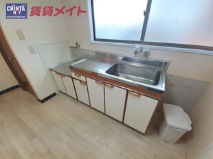 伊勢中川駅 徒歩7分 2階の物件内観写真